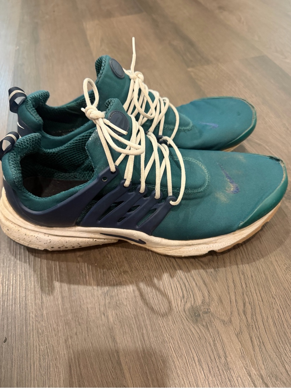 Men's Nike Presto Teal Athletic Sneakers with White Laces